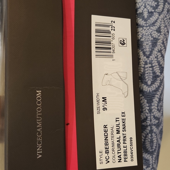 Vince Camuto open toe booties with a block heel - Picture 5 of 5